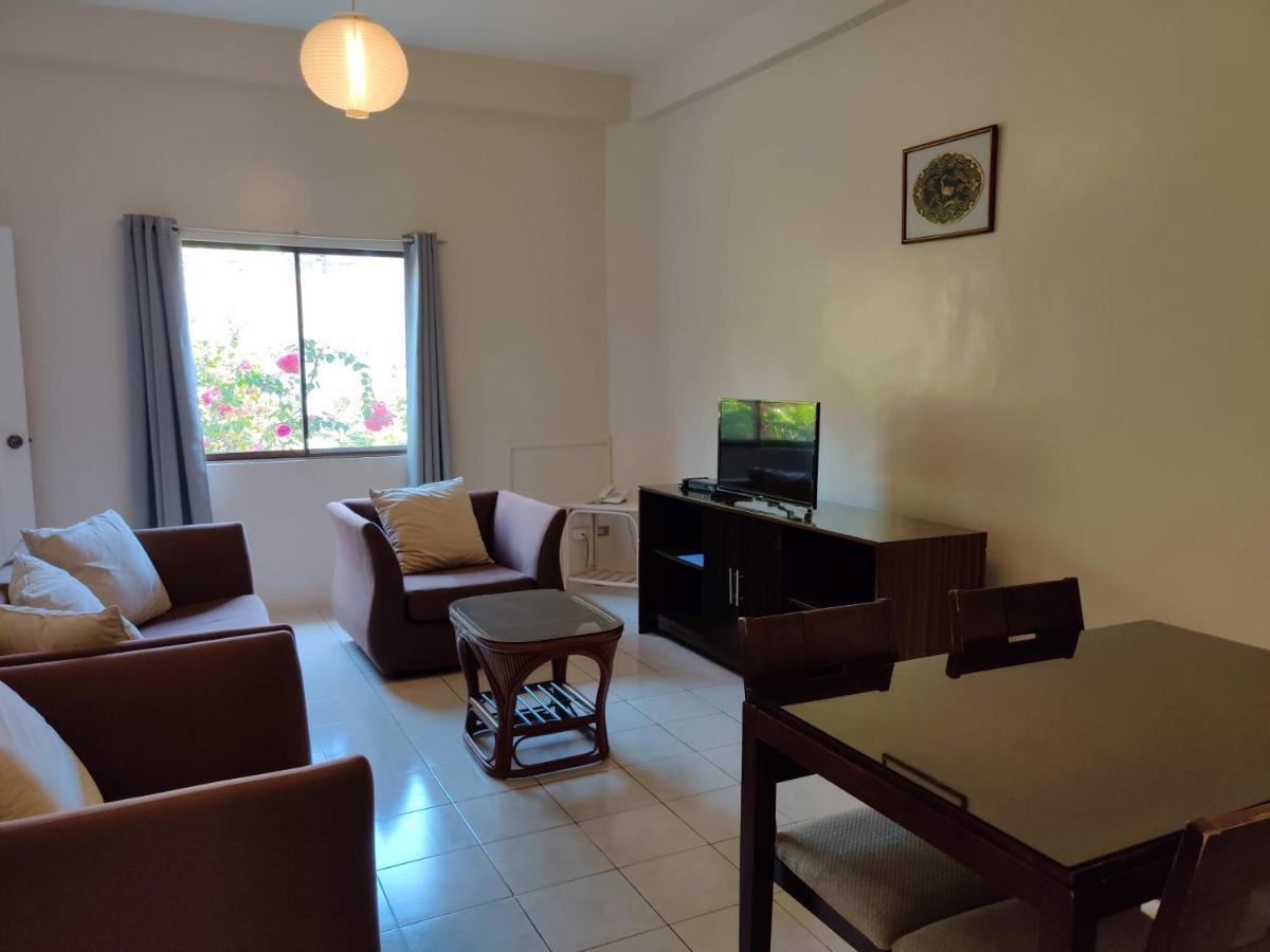Red Knight Gardens Hotel Davao Bagian luar foto