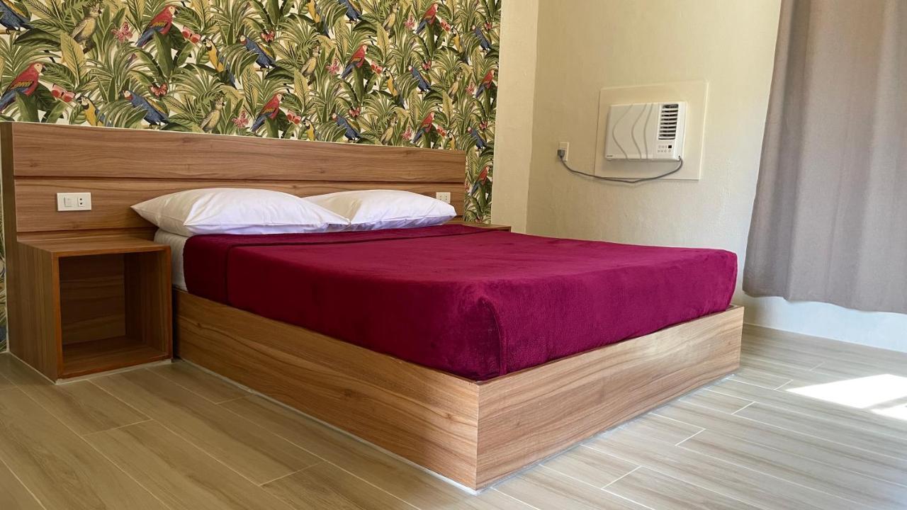 Red Knight Gardens Hotel Davao Bagian luar foto