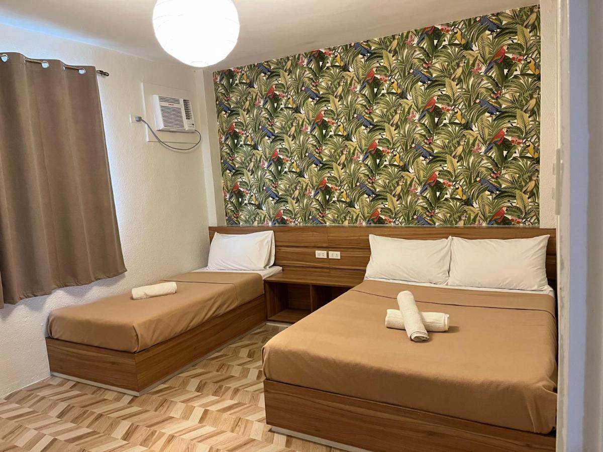 Red Knight Gardens Hotel Davao Bagian luar foto