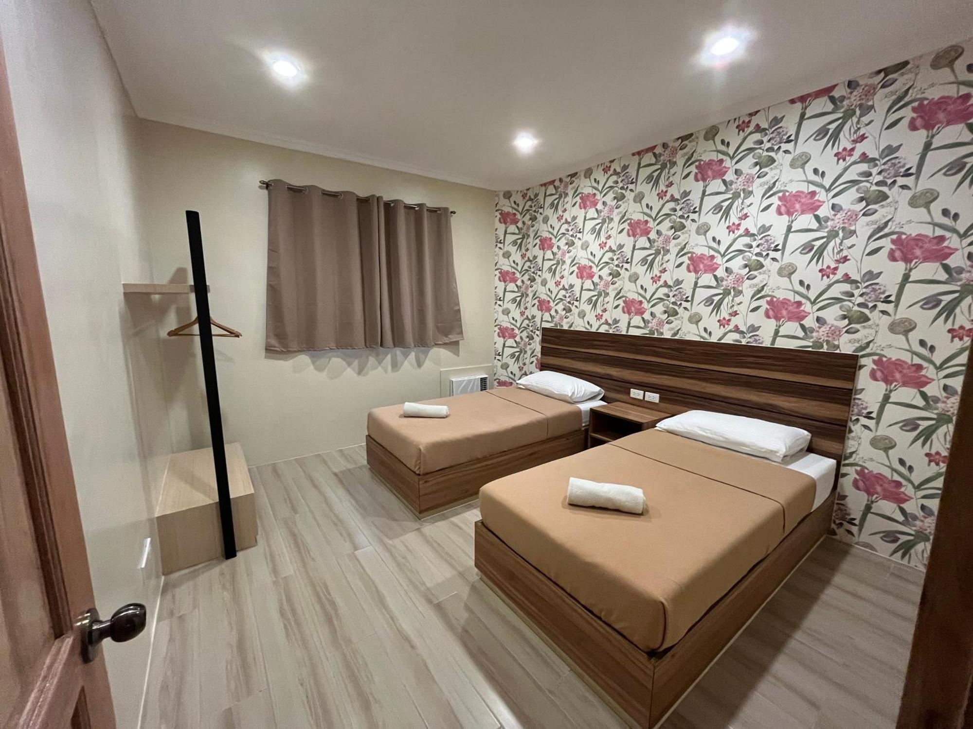 Red Knight Gardens Hotel Davao Bagian luar foto