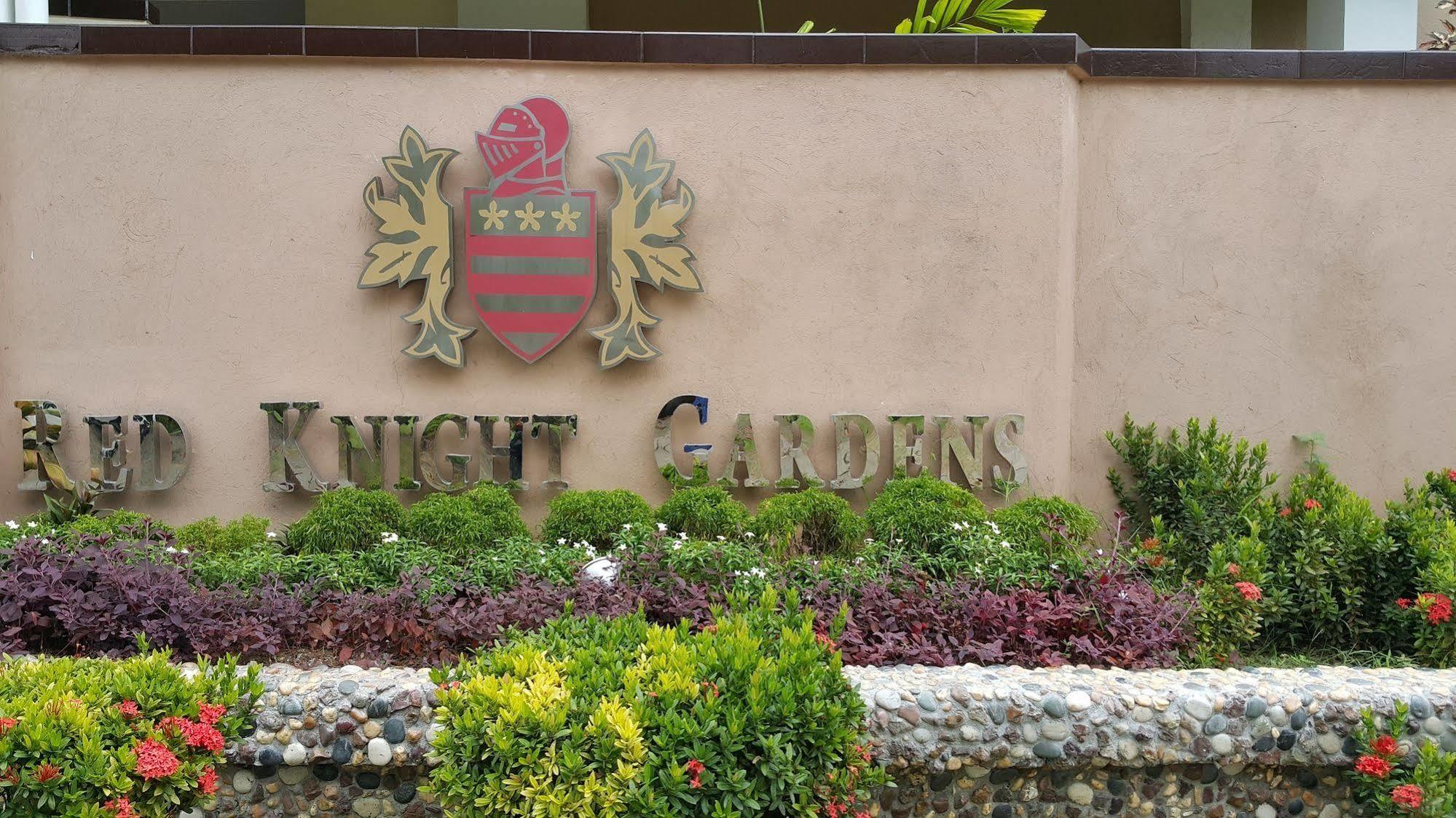 Red Knight Gardens Hotel Davao Bagian luar foto